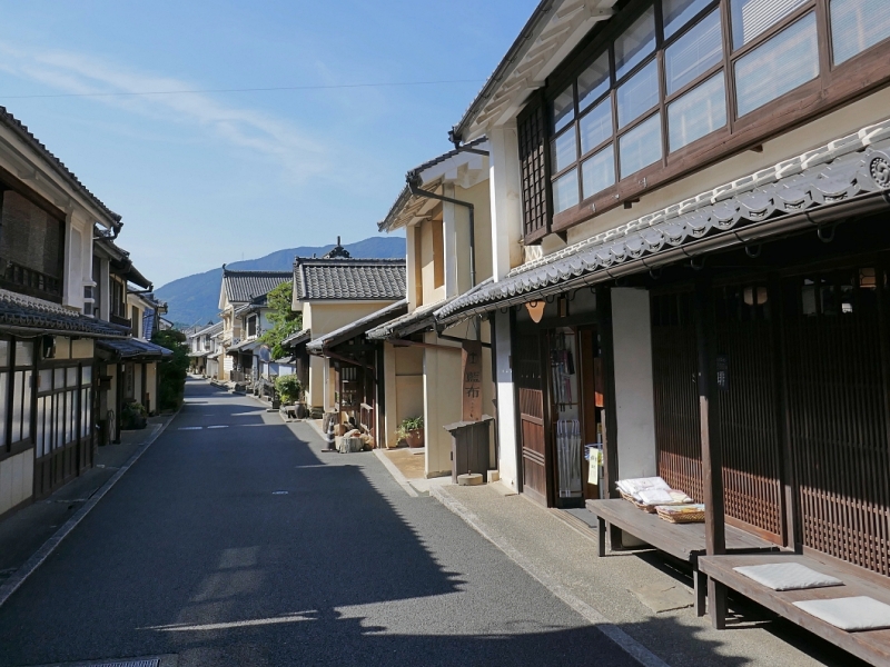 Uchiko, il villaggio dei fiori di cera, racconta due secoli di storia